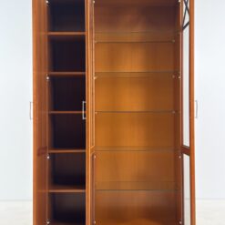 Trijų durų vitrina 44x123x219 cm