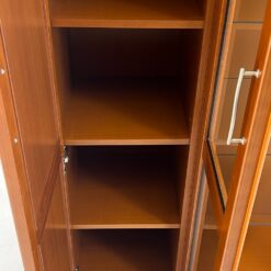 Trijų durų vitrina 44x123x219 cm