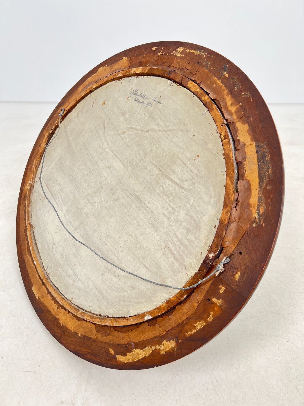 HN1345-natiurmortai-12 Ovalus gėlių puokštės natiurmortas riešutmedžio rėme 6,5x71x61 cm