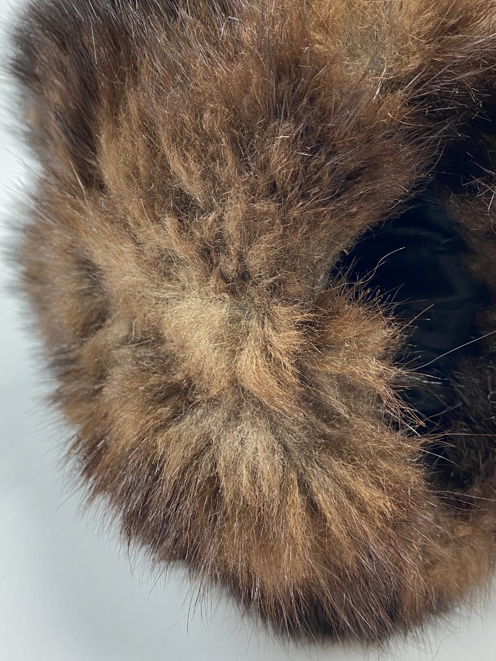 HN1391-rubai-9 Kailinė rankų mova 23x29x15 cm