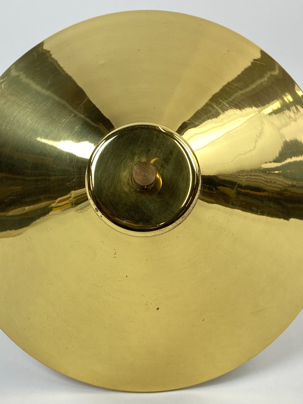 HN1398-sieniniai-sviestuvai-11 Metalinis sieninis aukso spalvos šviestuvas 32,5x25x30 cm