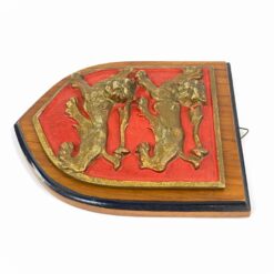 Pakabinamas herbas su liūtų atvaizdu 3x16x19 cm