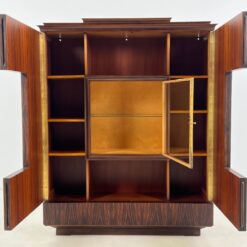 Mid Century komoda cu centrine įstiklinta dalimi 34×123,5×154,5 cm