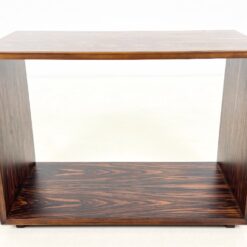 Mid Century juodmedžio lukšto pastatoma lentyna 36,5x72x53,5 cm