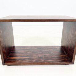 Mid Century juodmedžio lukšto pastatoma lentyna 36,5×67,5×45,5 cm