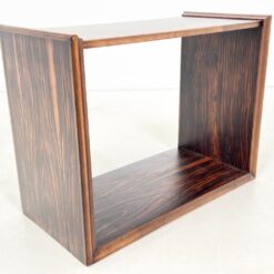 Mid Century juodmedžio lukšto pastatoma lentyna 40x80x62 cm