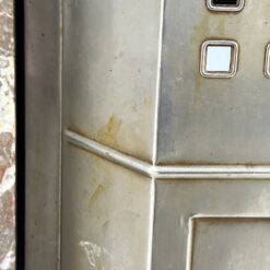 Art Nouveau stiliaus židinio apdaila iš marmuro ir metalo 51x93x125 cm