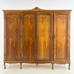 Keturių durų riešutmedžio rūbų spinta 61x220x198 cm