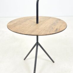 Modernus metalinis staliukas su medžio lukšto stalviršiumi 45x45x65 cm