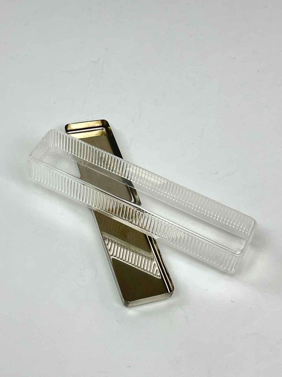 DL0392-vonios-prekes-14 Vintažinė odinė vyriška kelioninė kosmetinė su priedais 21,5x24x5,5 cm