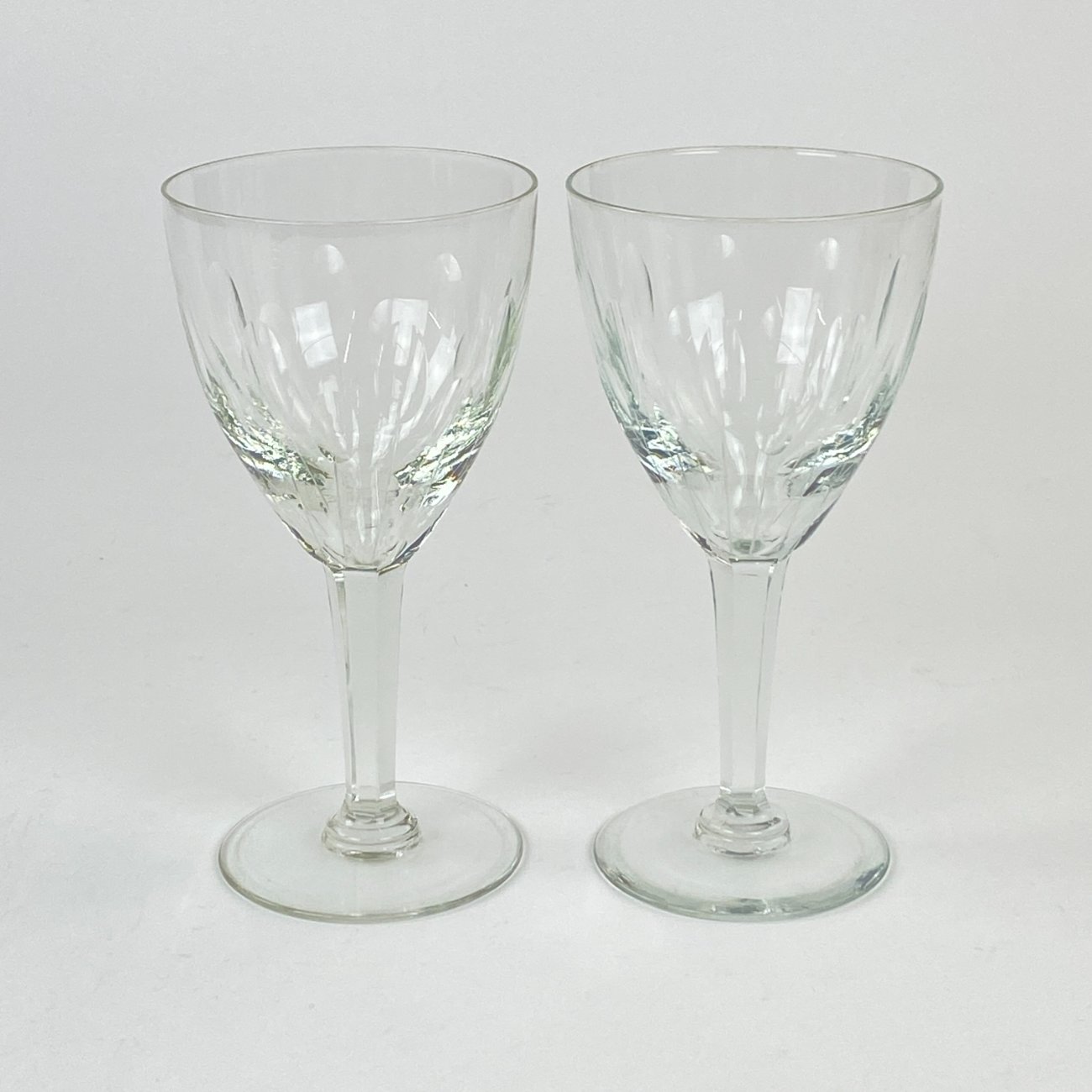 DM0227-stikliniai-indai-2 Stiklinės taurės 2 vnt. komplektas po 280 ml 9x9x18 cm