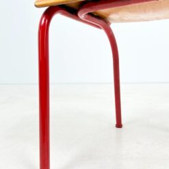 Raudonos spalvos metalinio rėmo kėdė 52x43x85 cm, 46 cm