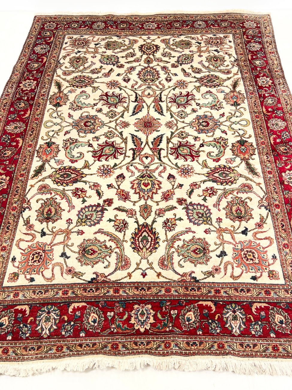 DN0466-kilimai-1 Vilnonis rankų darbo kilimas 360x251x0,3 cm