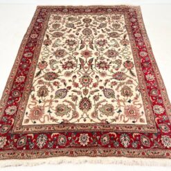 Vilnonis rankų darbo kilimas 360x251x0,3 cm