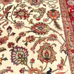 Vilnonis rankų darbo kilimas 360x251x0,3 cm