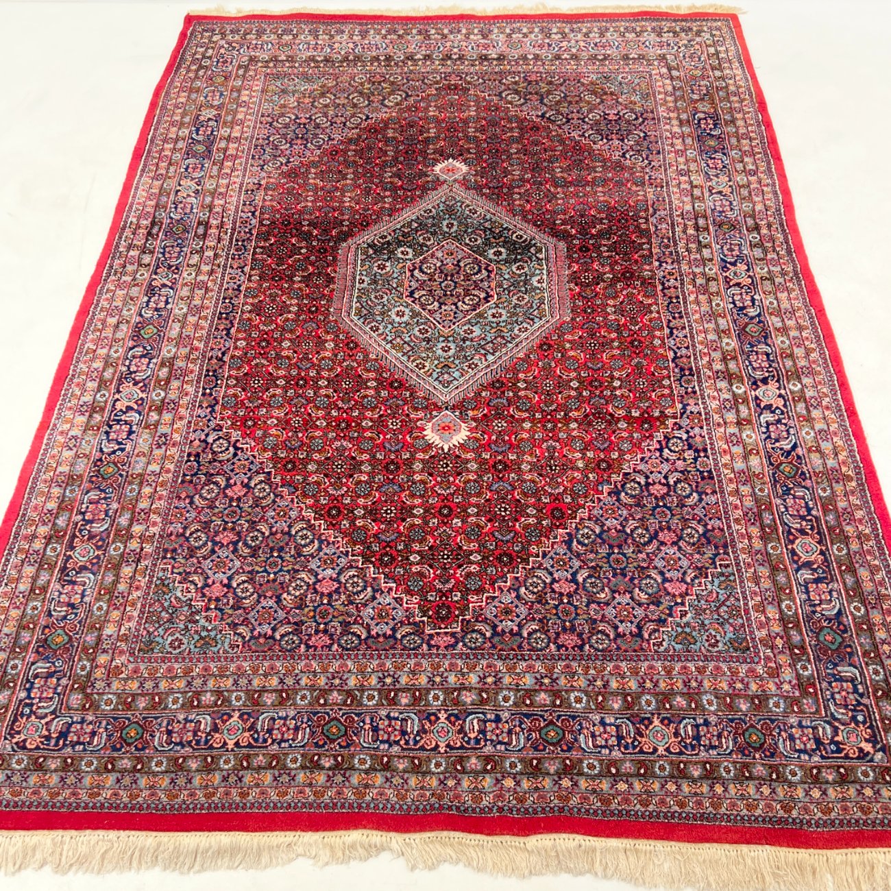 DN0470-kilimai-0 Vilnonis rankų darbo kilimas “Bidjar” 330x223x0,5 cm