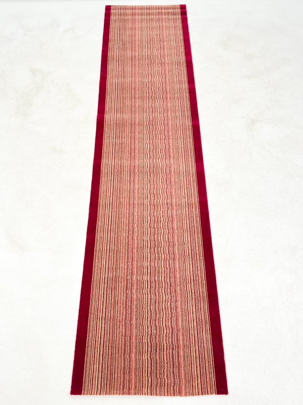 DN0482-kilimai-1 Gamyklinis sintetinio pluošto kiliminis takas 328x71x0,5 cm