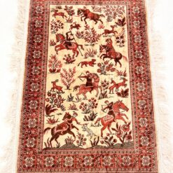 Gamyklinis sintetinio pluošto kilimas su medžioklės motyvais 115x80x0,3 cm