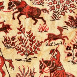 Gamyklinis sintetinio pluošto kilimas su medžioklės motyvais 115x80x0,3 cm