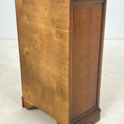 Raudonmedžio spintelė 29x51x78 cm