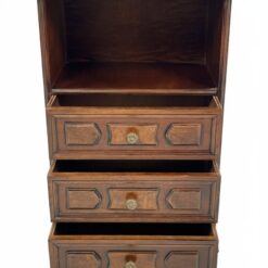 Raudonmedžio spintelė 29x51x78 cm