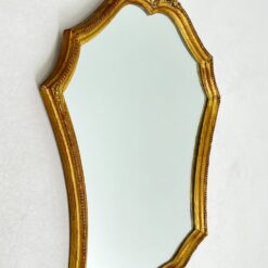 Pakabinamas veidrodis mediniame aukso spalvos rėme 9x56x72 cm