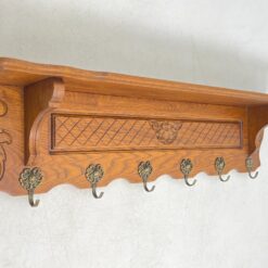 Ąžuolinė sieninė kabykla su šešiais žalvariniais kabliukais 18x105x29 cm