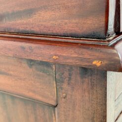 Raudonmedžio sekreteras 52x52x125 cm