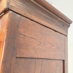 Aukšta ąžuolo masyvo dviejų durų spinta su žalvario detalėmis 64x149x221 cm