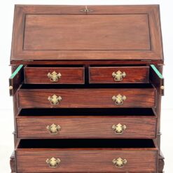 Raudonmedžio sekreteras su penkiais stalčiais 57x101x109,5 cm