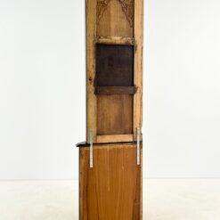 Ąžuolinė pastatoma kampinė lentyna 45x77x199,5 cm