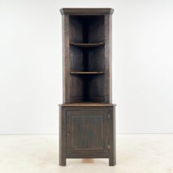 Ąžuolinė pastatoma kampinė lentyna 45x77x199,5 cm