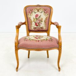 Riešutmedžio krėslas su gėlių raštų gobelenu 62x60x86 cm, 42 cm