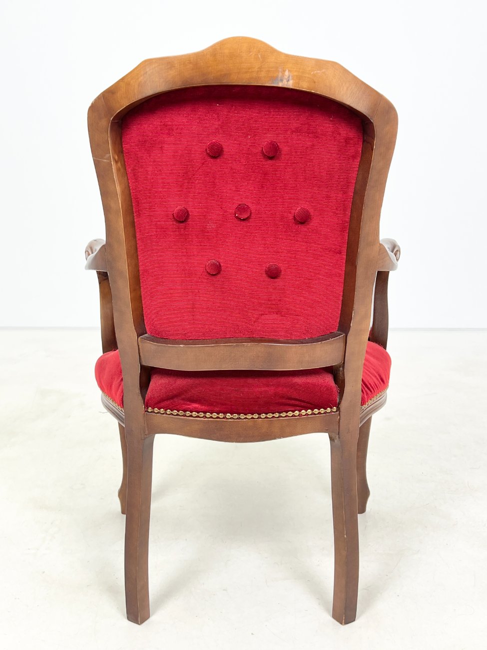 DP0122-valgomojo-kreslai-8 Raudonmedžio krėslas su raudonu gobelenu 53x59x90 cm, 47 cm