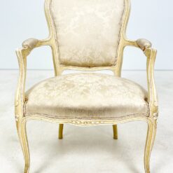 Medinis šviesus krėslas su kreminės spalvos gobelenu 61x60x87 cm, 45 cm