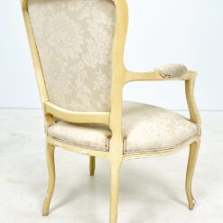 Medinis šviesus krėslas su kreminės spalvos gobelenu 61x60x87 cm, 45 cm