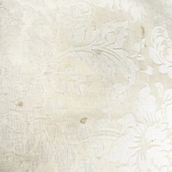 Medinis šviesus krėslas su kreminės spalvos gobelenu 61x60x87 cm, 45 cm