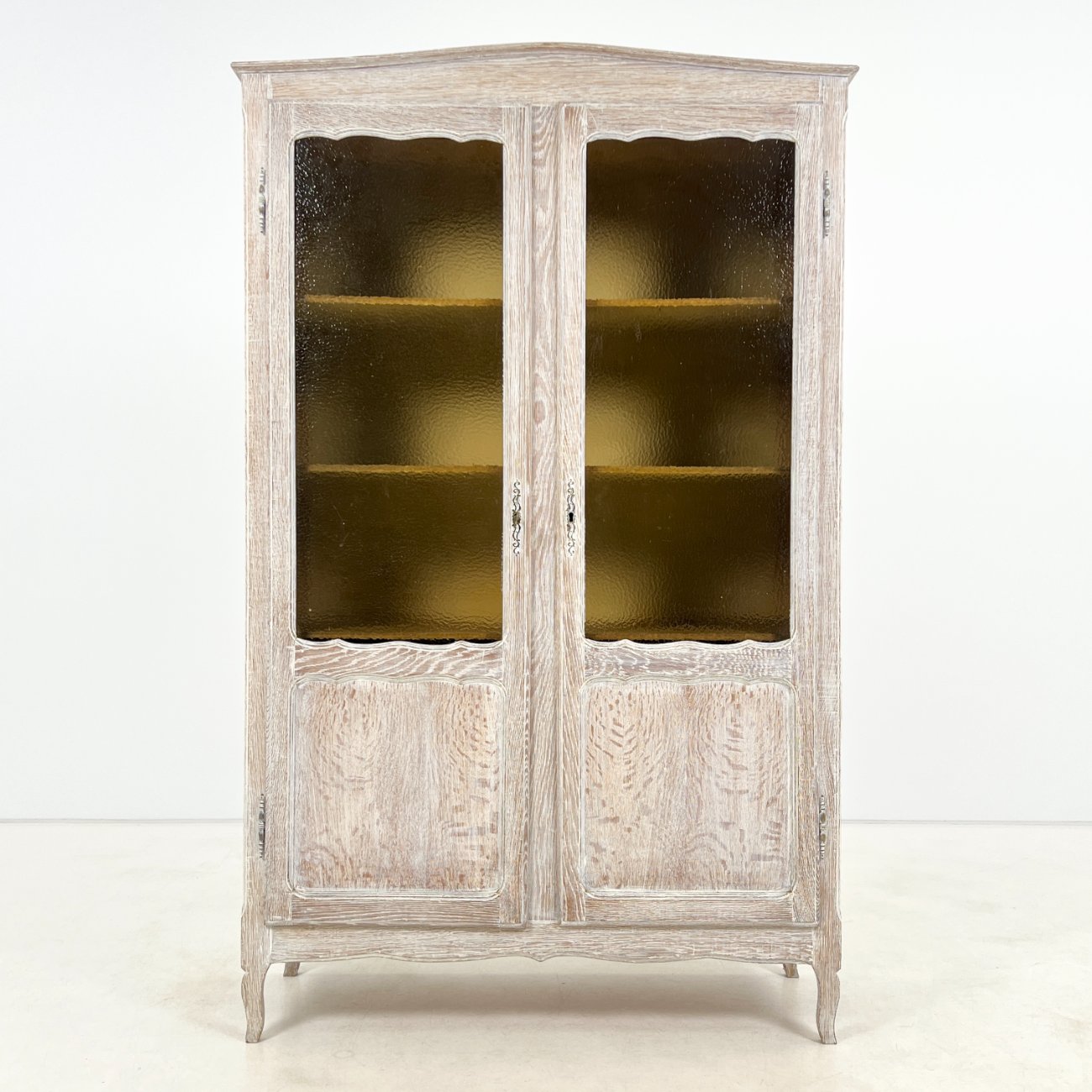 DP0127-bufetai-0 Provanso stiliaus balintas ąžuolinis bufetas 38x105x169 cm