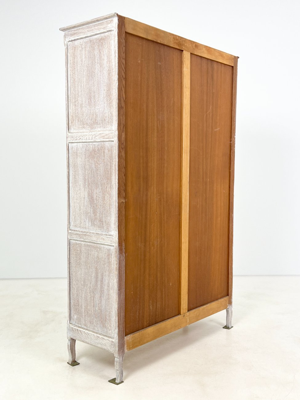 DP0127-bufetai-10 Provanso stiliaus balintas ąžuolinis bufetas 38x105x169 cm