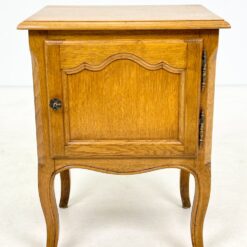 Ąžuolinės spintelės prie lovos 2 vnt. Komplektas 40x47x63,5 cm