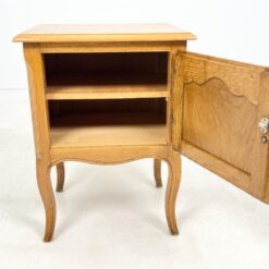 Ąžuolinės spintelės prie lovos 2 vnt. Komplektas 40x47x63,5 cm