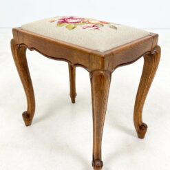 Ąžuolinis pufas su gėlių raštų gobelenu 33×46,5×48 cm
