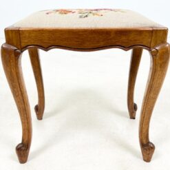 Ąžuolinis pufas su gėlių raštų gobelenu 33×46,5×48 cm