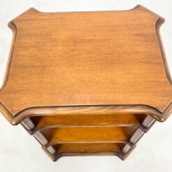 Riešutmedžio etažerė ant ratukų 46×56,5×74,5 cm