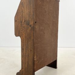 Ąžuolinis sekreteras su dviejomis lentynomis 32x61x100 cm