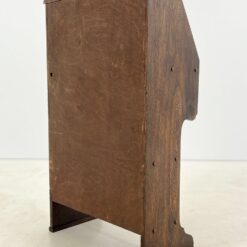 Ąžuolinis sekreteras su dviejomis lentynomis 32x61x100 cm