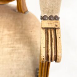 Riešutmedžio krėslas su šviesiai rudos spalvos gobelenu 56x58x87 cm, 41 cm