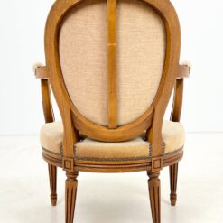 Riešutmedžio krėslas su šviesiai rudos spalvos gobelenu 56x58x87 cm, 41 cm