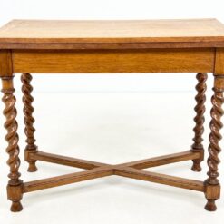 Ąžuolinis stalas atveriamu stalviršiumi 49×93,5×74,5 cm