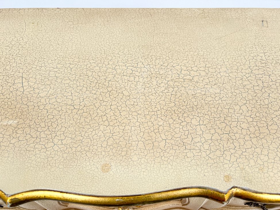 DP0148-komodos-12 Sendinta Liudviko XV laikotarpio stiliaus trijų stalčių komoda 50x117x83,5 cm